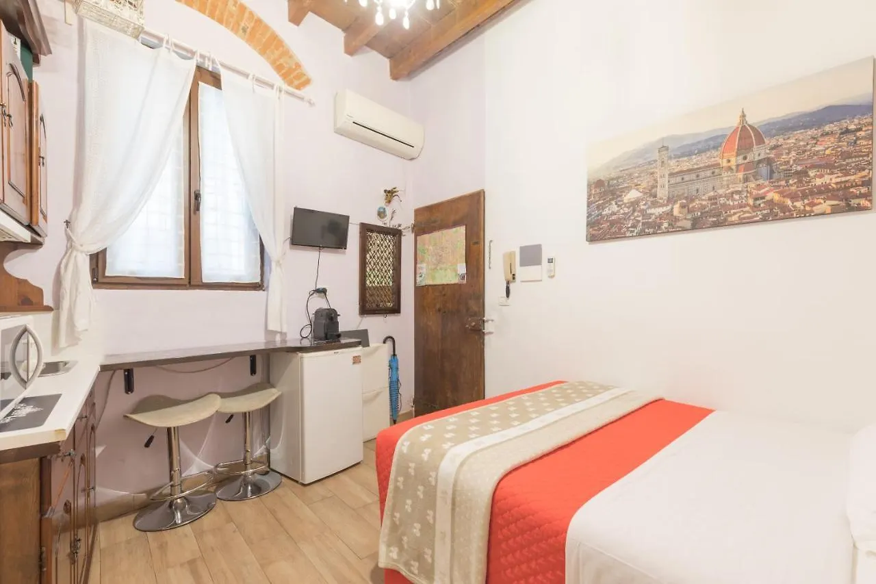 Edo Apartment Florence Italy